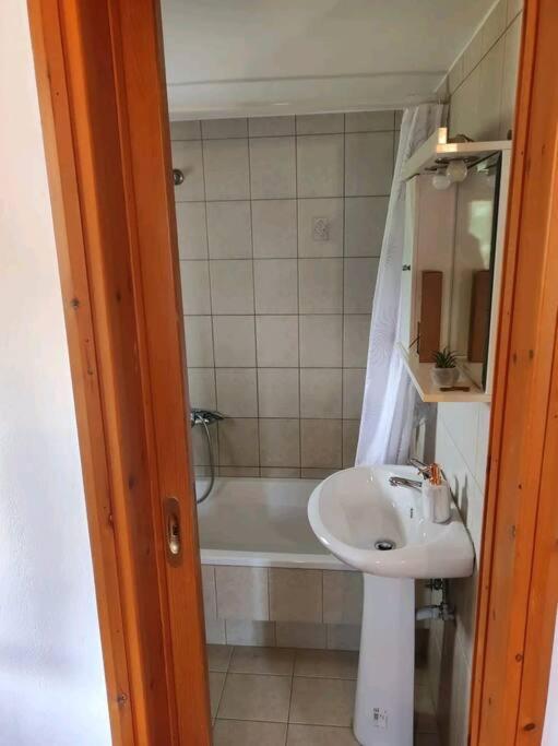 Вилла Nikόla'S House Mourniai Экстерьер фото