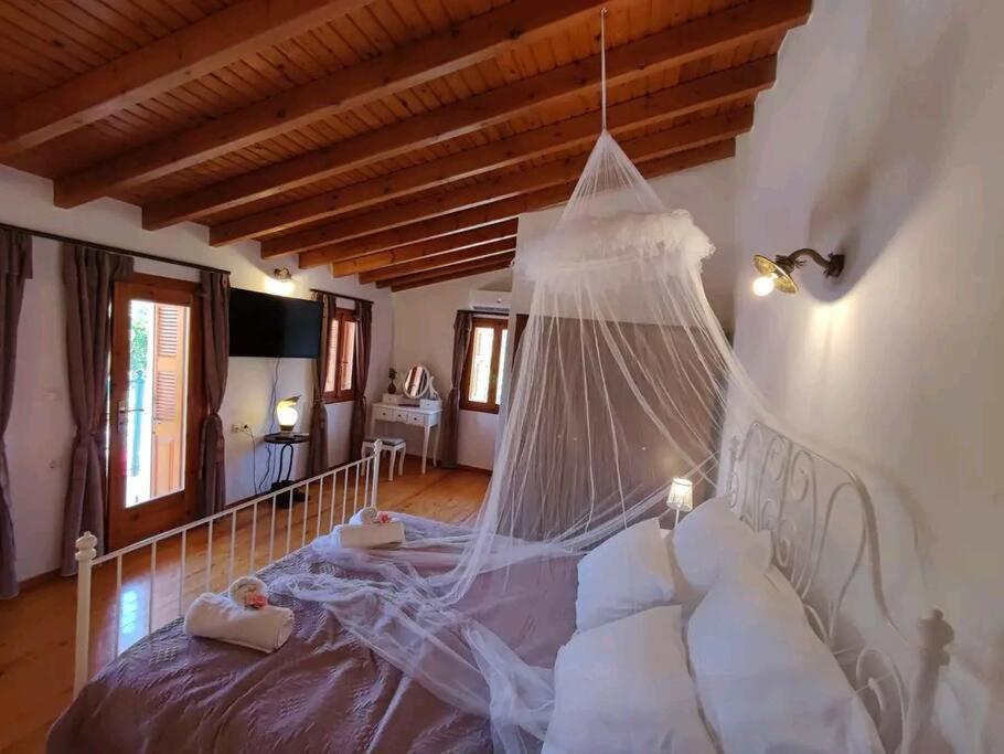 Вилла Nikόla'S House Mourniai Экстерьер фото